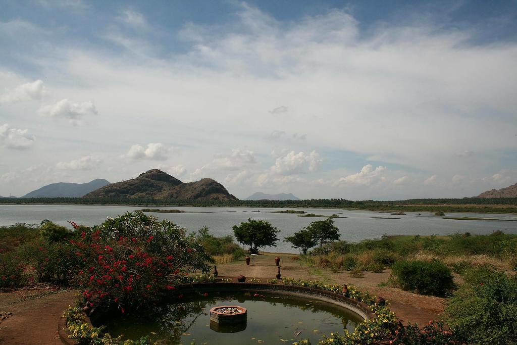 Lakeside Dindigul Hotel Ngoại thất bức ảnh
